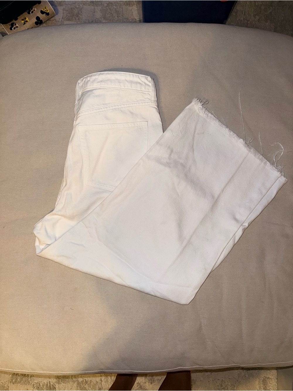 Abercrombie & Fitch White Frayed-Hem Wide Leg Jeans